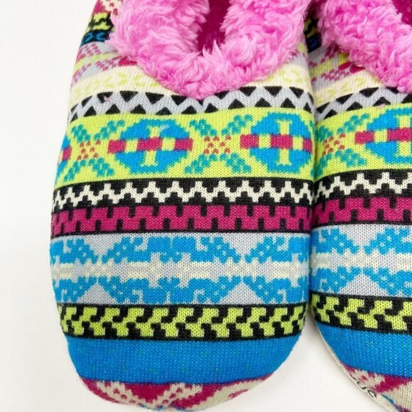 SNOOZIES | Hot Moc Hot Pink Sherpa Lined Fair Isle Pattern - Picture 3 of 11